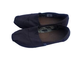 Toms women’s Classic Canvas Shoes Sz 8